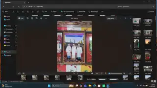 Photos.exe