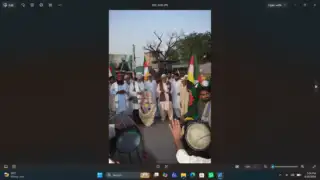 Photos.exe